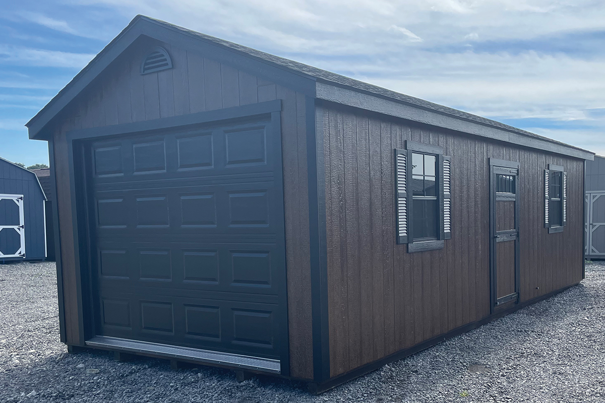 Garage: Right-Front View
